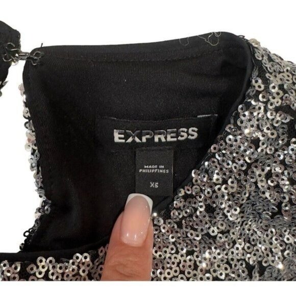 Express Women XS Colorblock Long Sleeves Black Silver Sequin PartyCocktail Dress - Picture 3 of 11